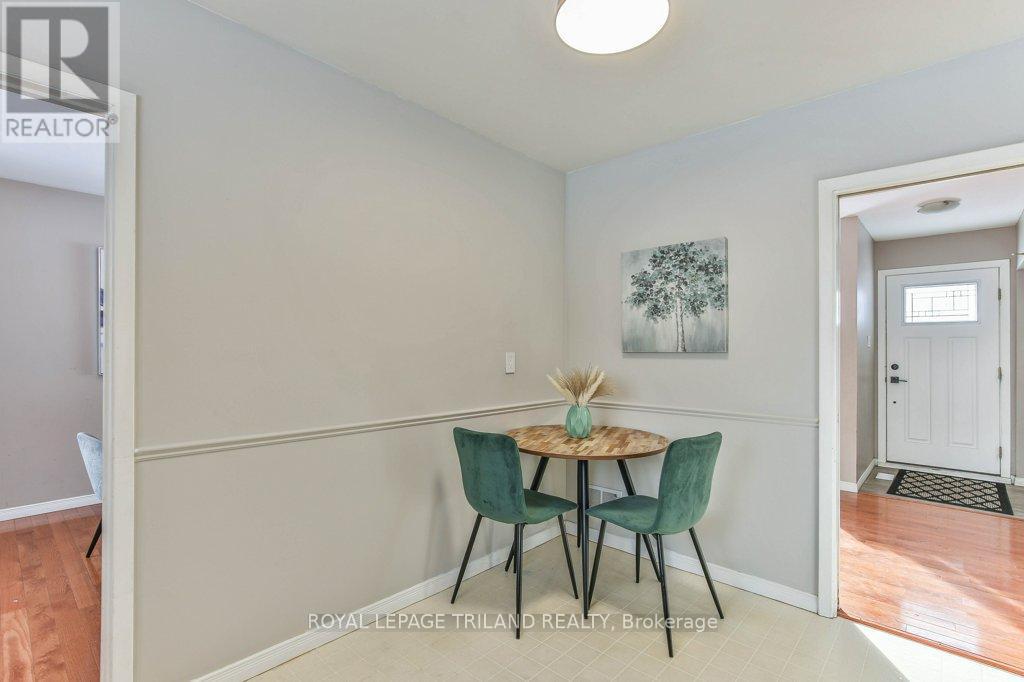 4 Maxwell Crescent, London North (North H), ON - Indoor Photo Showing Other Room