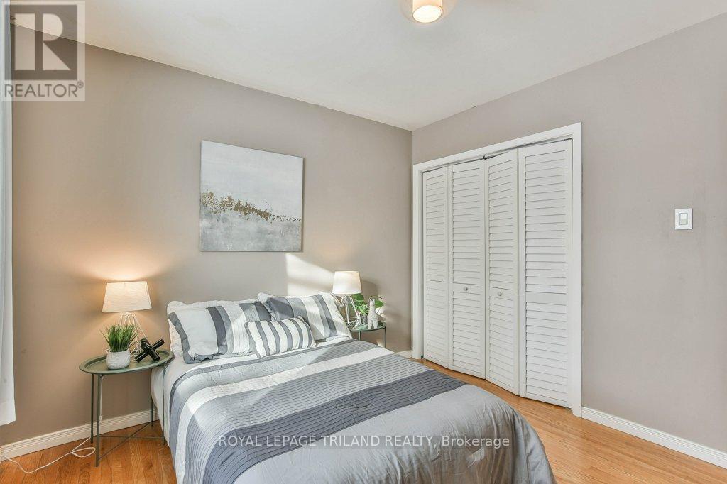 4 Maxwell Crescent, London North (North H), ON - Indoor Photo Showing Bedroom