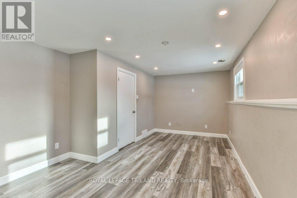 4 Maxwell Crescent, London North (North H), ON - Indoor Photo Showing Other Room