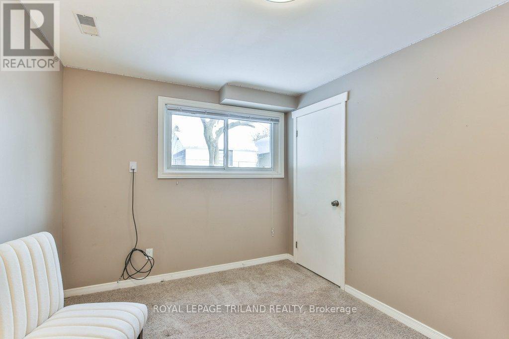 4 Maxwell Crescent, London North (North H), ON - Indoor Photo Showing Other Room