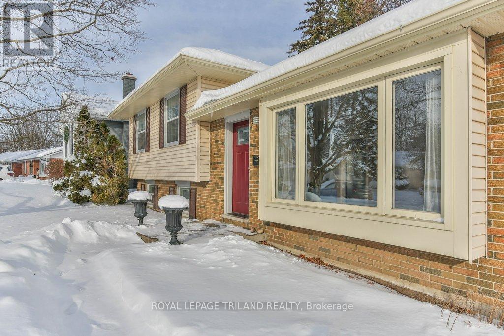 4 Maxwell Crescent, London North (North H), ON - Outdoor