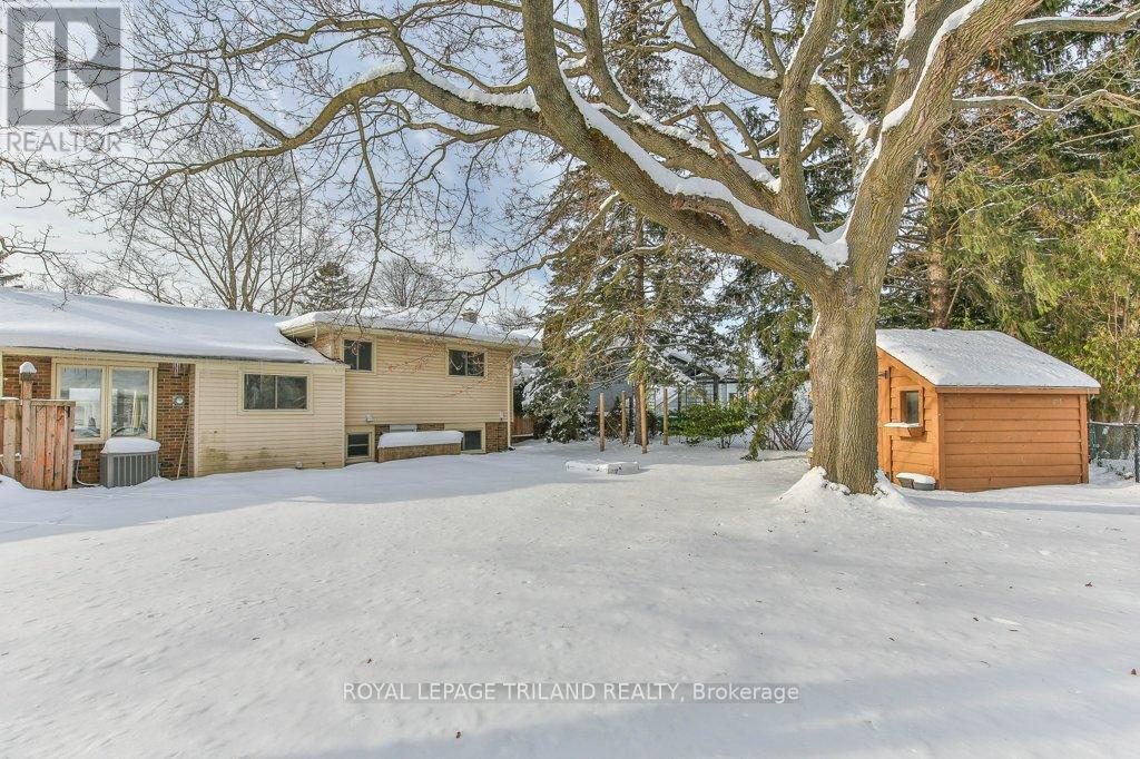 4 Maxwell Crescent, London North (North H), ON - Outdoor