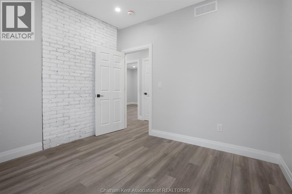 6511 Queens Line, Raleigh Township, ON - Indoor Photo Showing Other Room