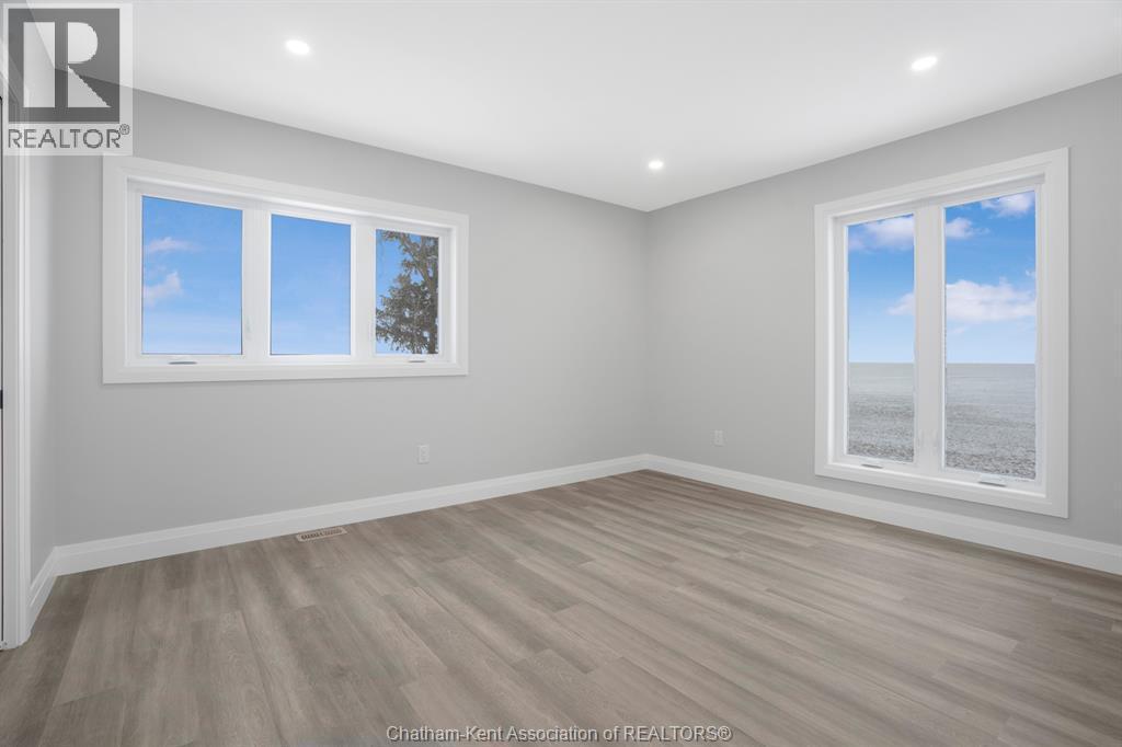 6511 Queens Line, Raleigh Township, ON - Indoor Photo Showing Other Room