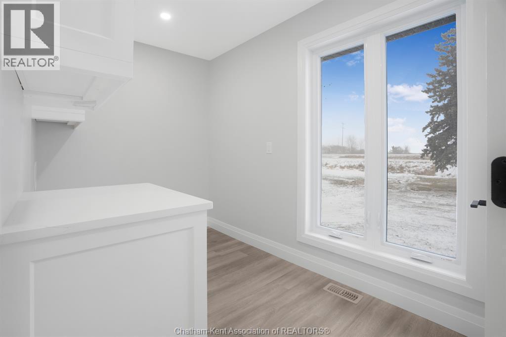 6511 Queens Line, Raleigh Township, ON - Indoor Photo Showing Other Room