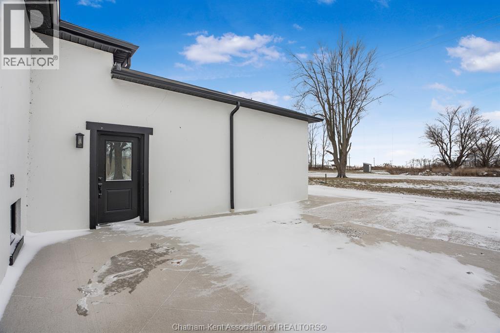 6511 Queens Line, Raleigh Township, ON - Outdoor