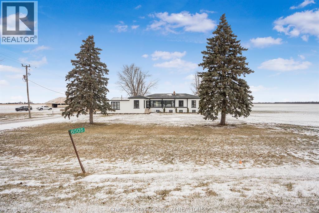 6511 Queens Line, Raleigh Township, ON - Outdoor