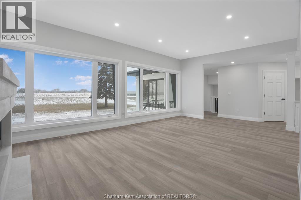 6511 Queens Line, Raleigh Township, ON - Indoor Photo Showing Other Room