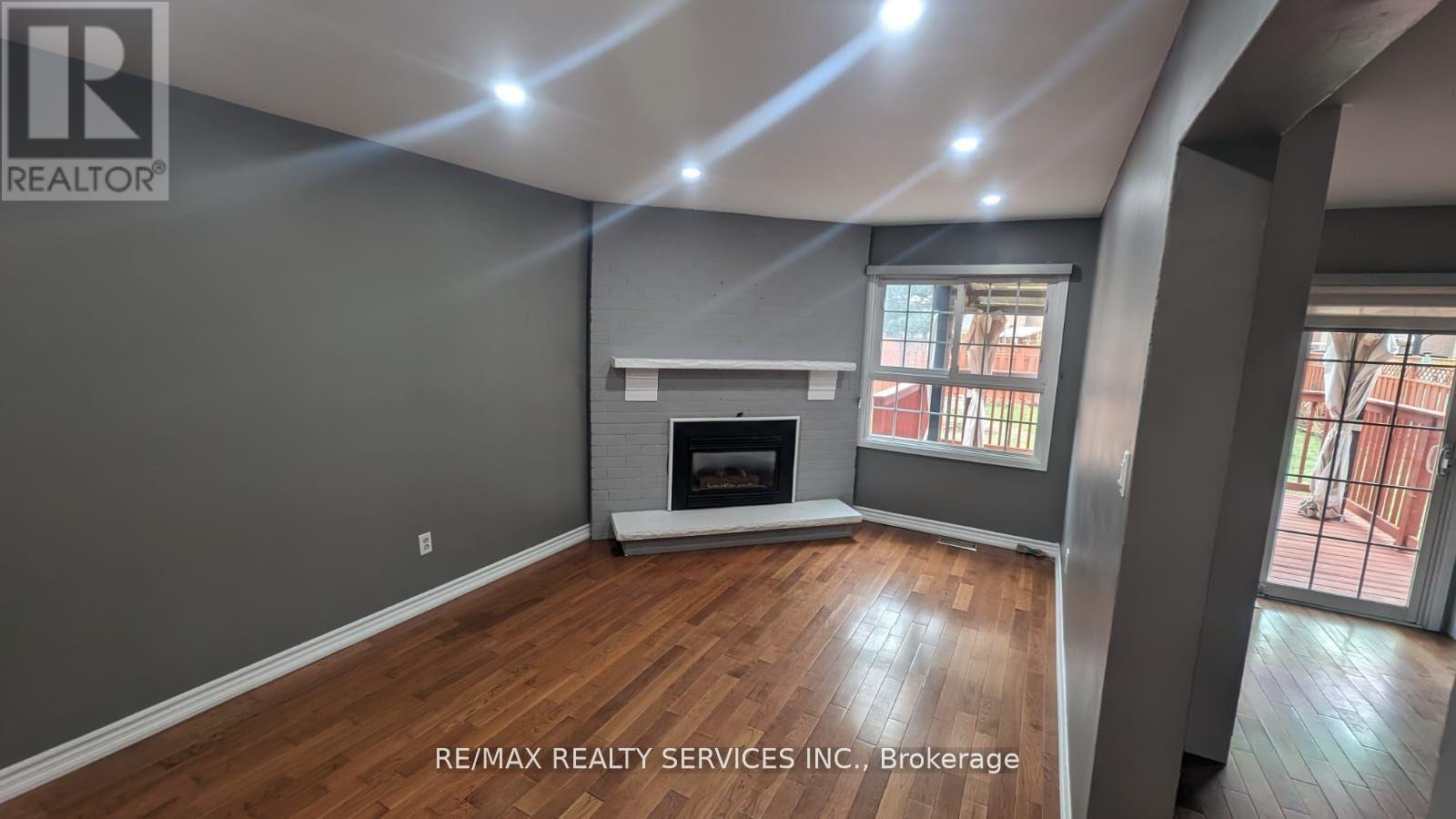 57 Atkins Circle, Brampton, ON - Indoor With Fireplace