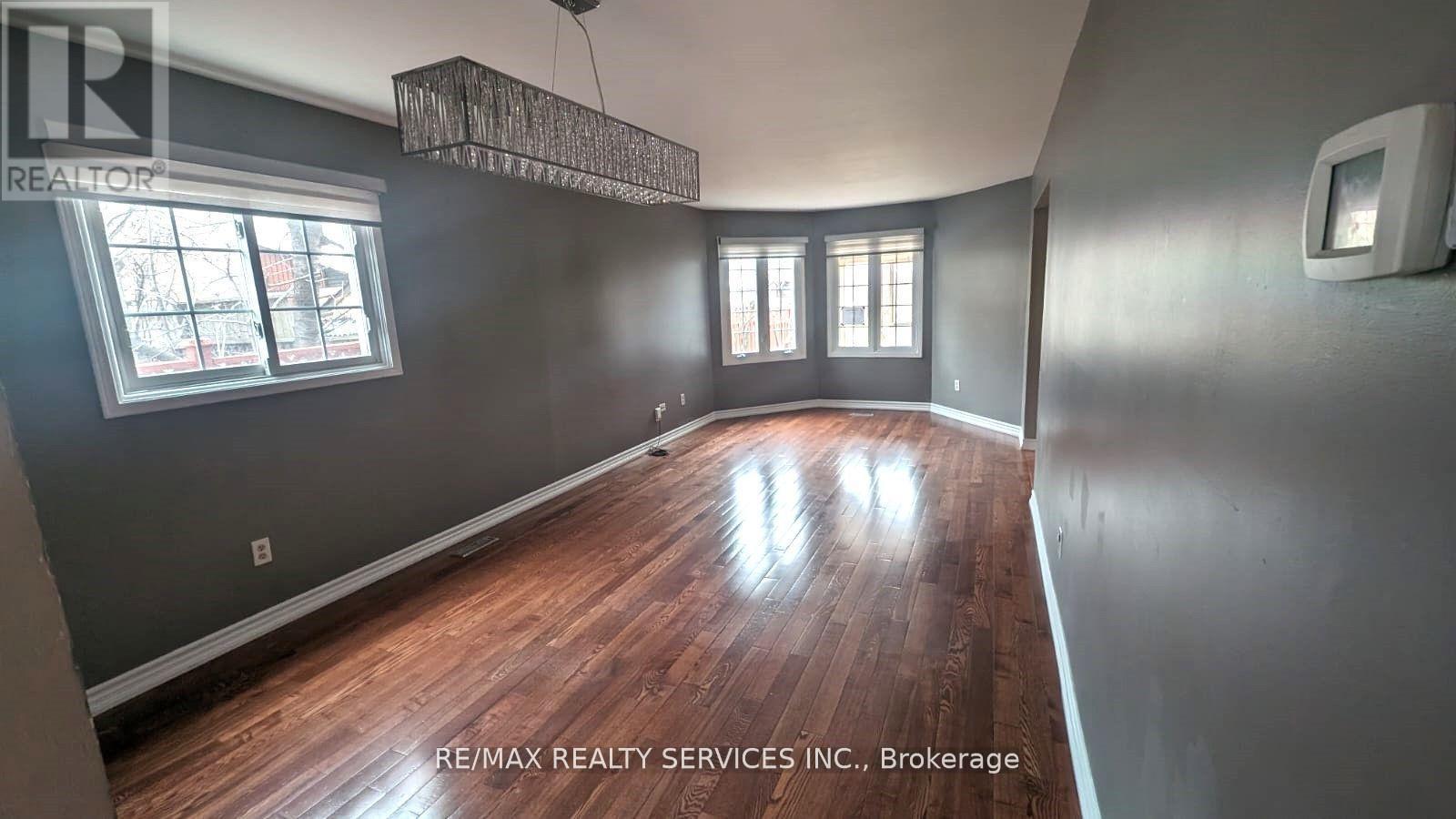 57 Atkins Circle, Brampton, ON - Indoor Photo Showing Other Room