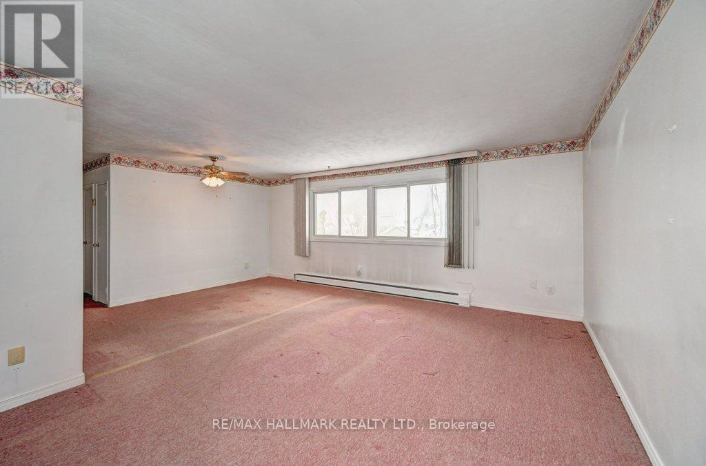 311 - 155 Queen Street N, Minto, ON - Indoor Photo Showing Other Room