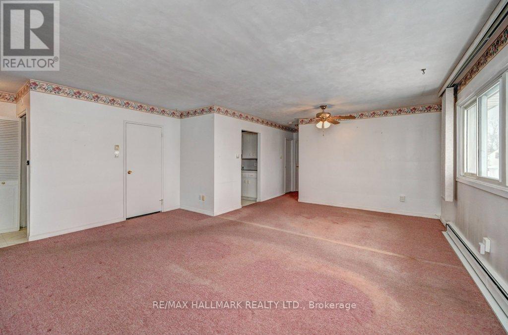 311 - 155 Queen Street N, Minto, ON - Indoor Photo Showing Other Room