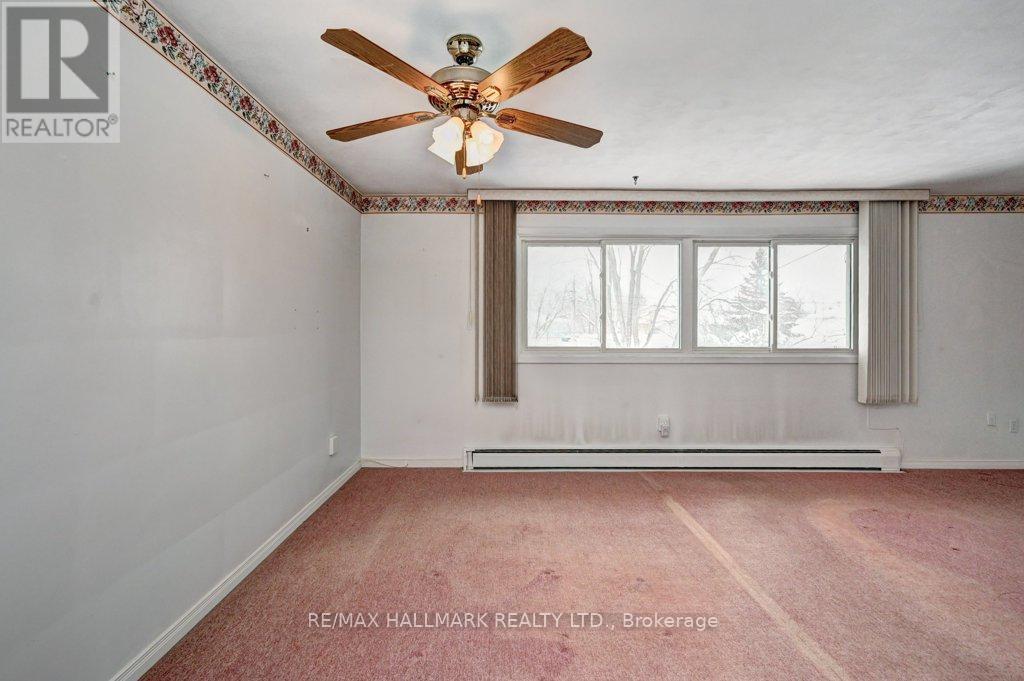 311 - 155 Queen Street N, Minto, ON - Indoor Photo Showing Other Room