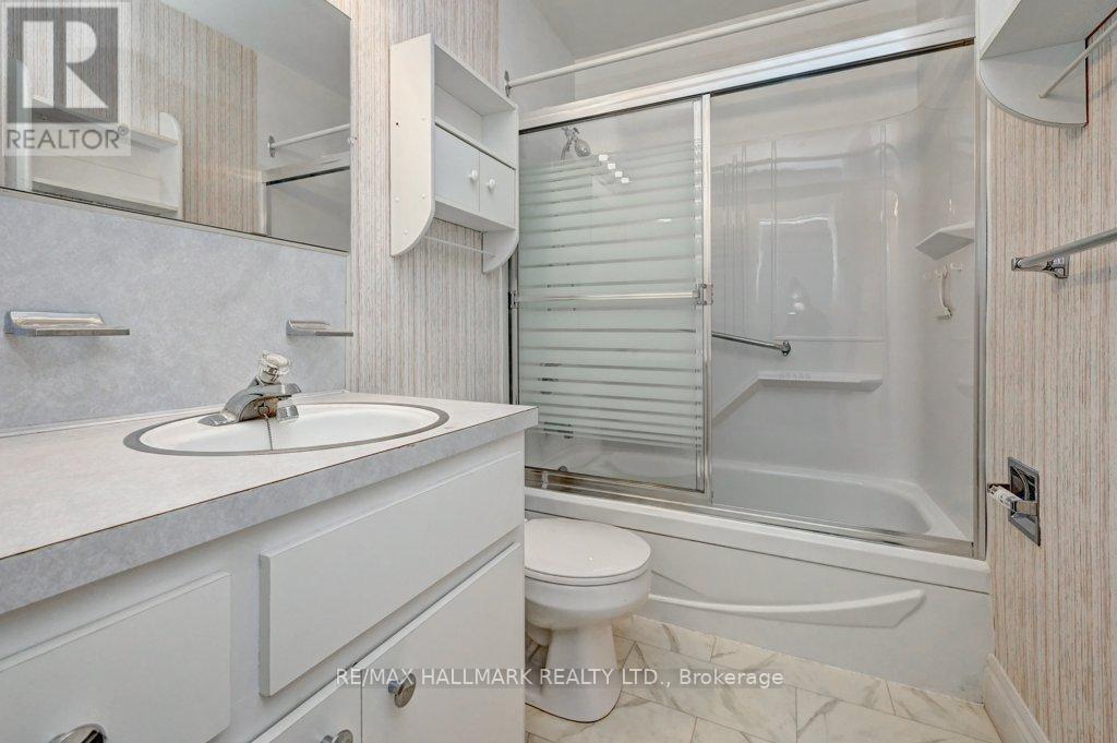 311 - 155 Queen Street N, Minto, ON - Indoor Photo Showing Bathroom