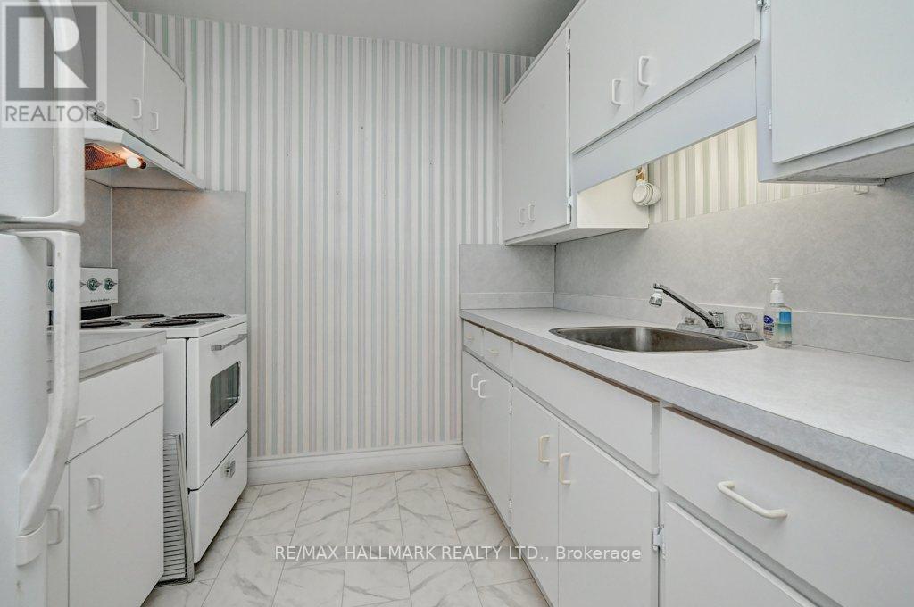 311 - 155 Queen Street N, Minto, ON - Indoor Photo Showing Kitchen