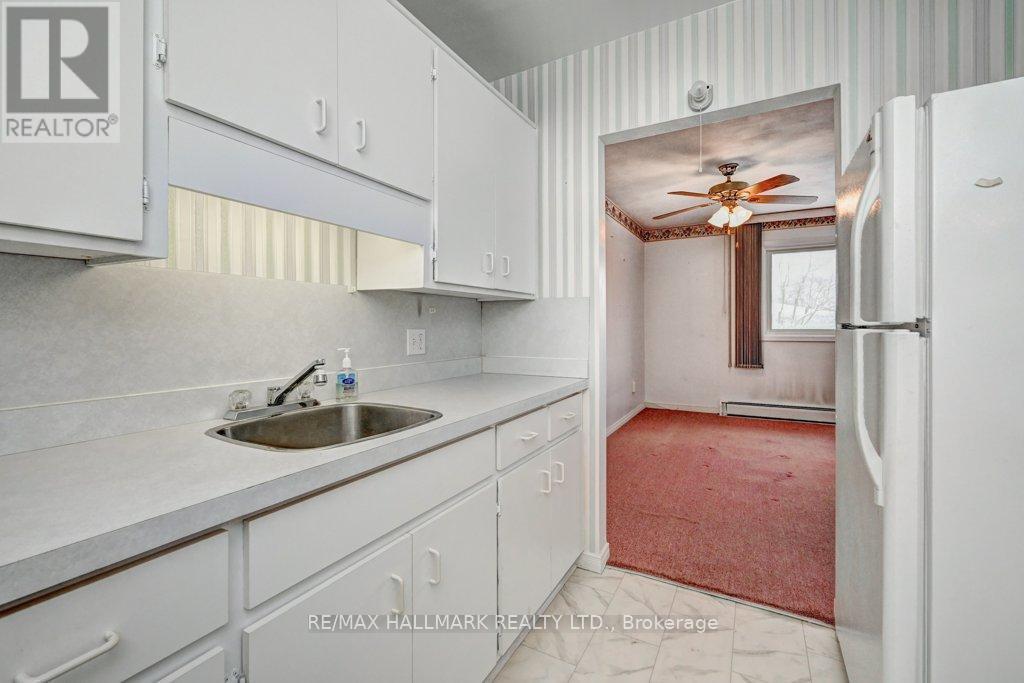 311 - 155 Queen Street N, Minto, ON - Indoor Photo Showing Kitchen