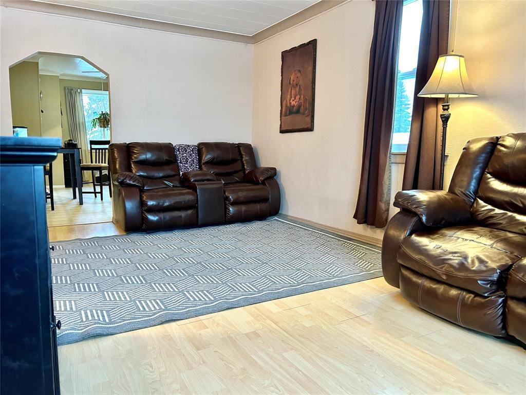 1252 5 Street, Brandon, MB - Indoor