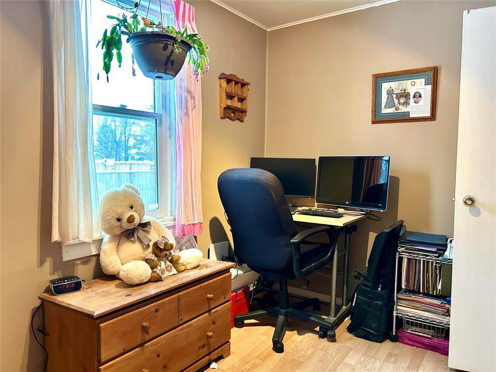 1252 5 Street, Brandon, MB - Indoor Photo Showing Office