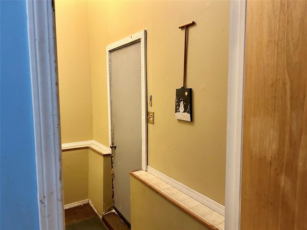 1252 5 Street, Brandon, MB - Indoor Photo Showing Other Room