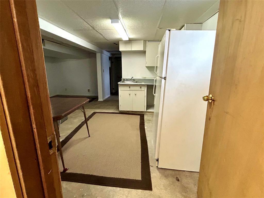 1252 5 Street, Brandon, MB - Indoor