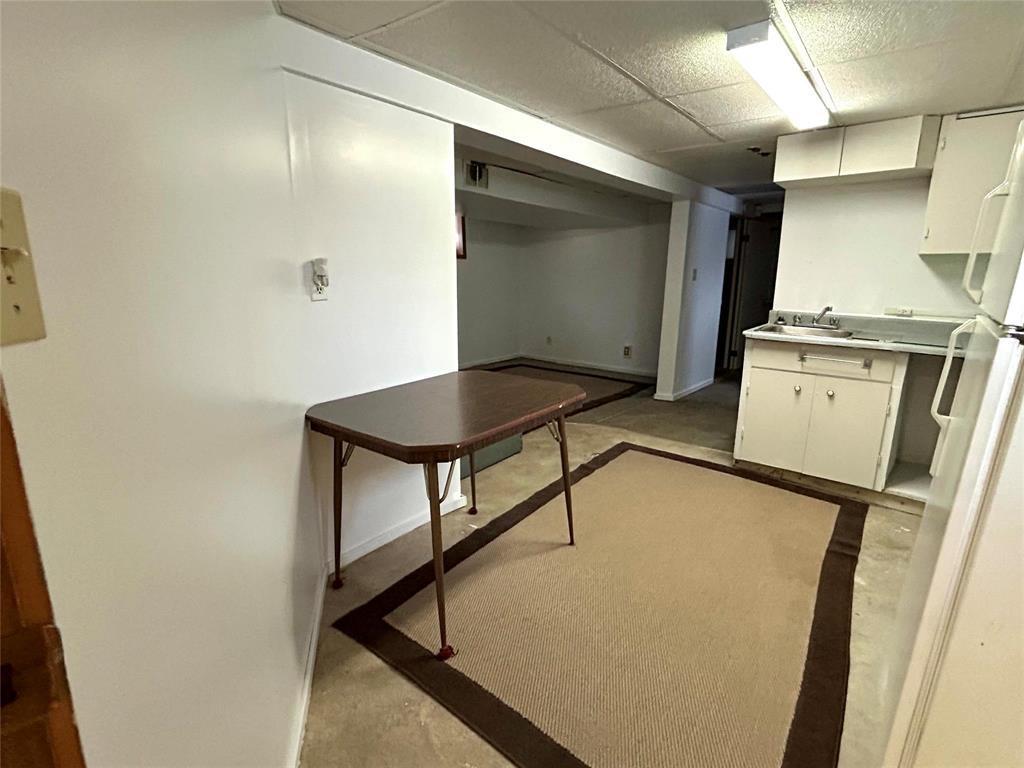 1252 5 Street, Brandon, MB - Indoor