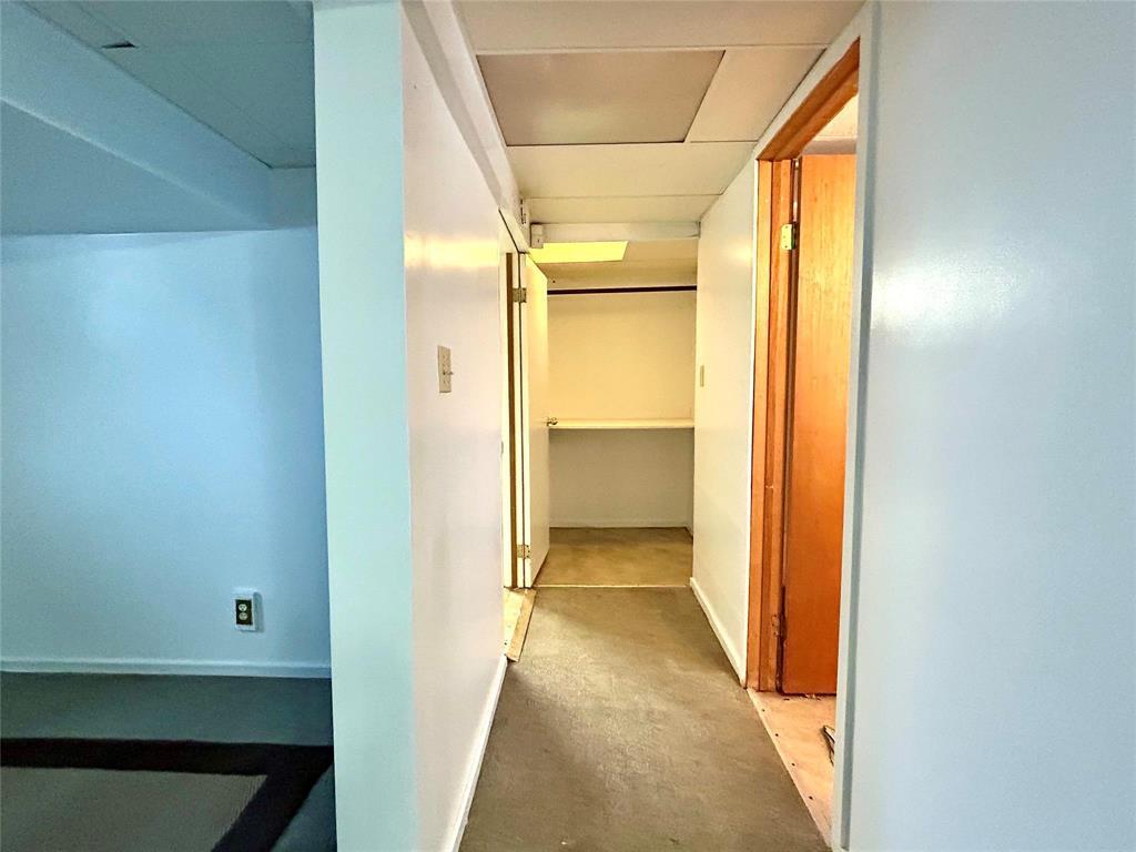 1252 5 Street, Brandon, MB - Indoor Photo Showing Other Room