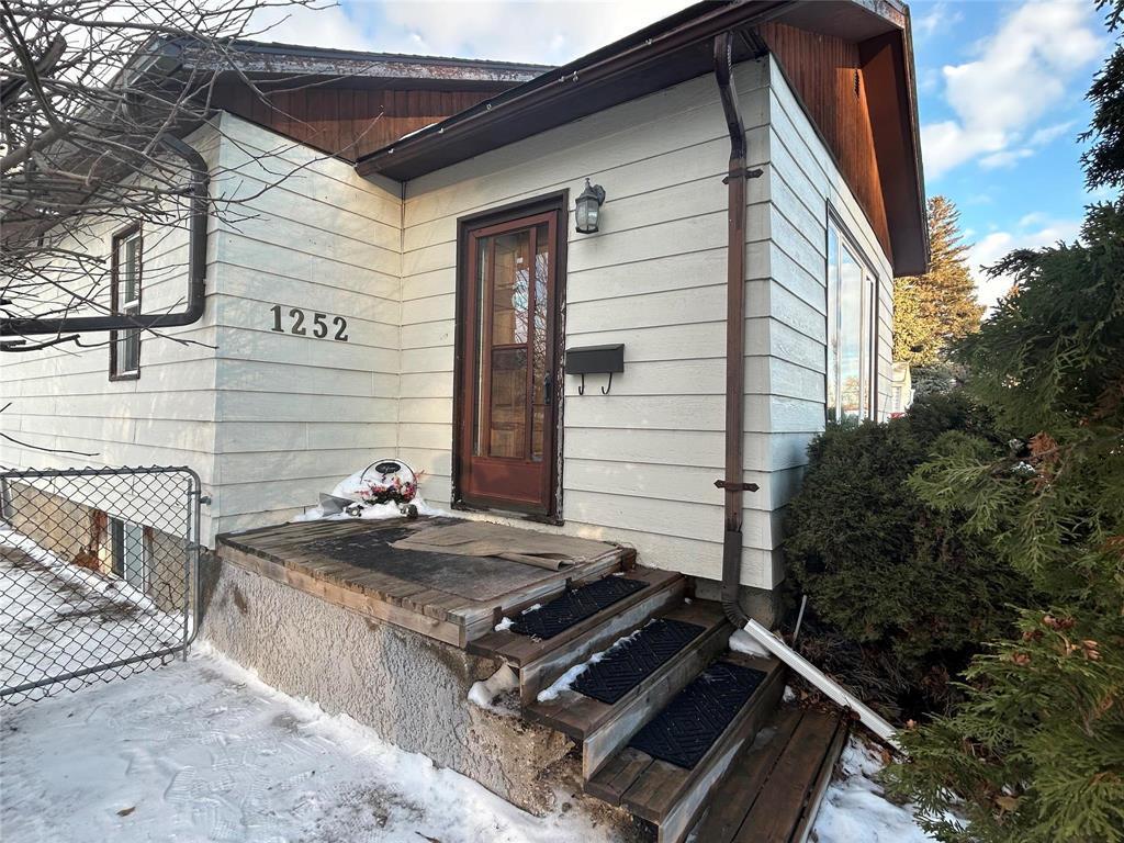 1252 5 Street, Brandon, MB - Outdoor With Exterior