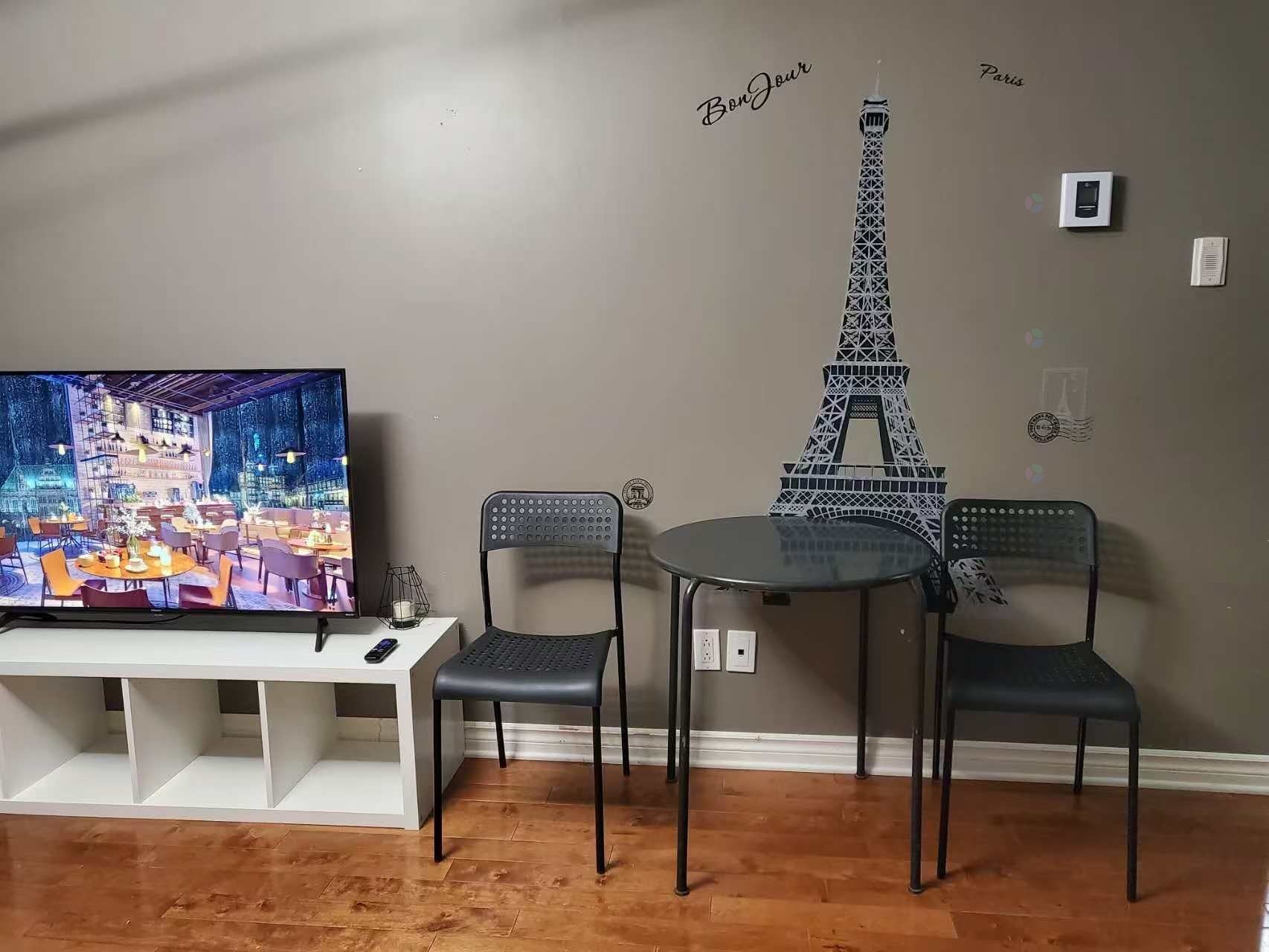 Salon - 105-960 Av. Ste-Croix, Montréal (Saint-Laurent), QC - Indoor Photo Showing Other Room