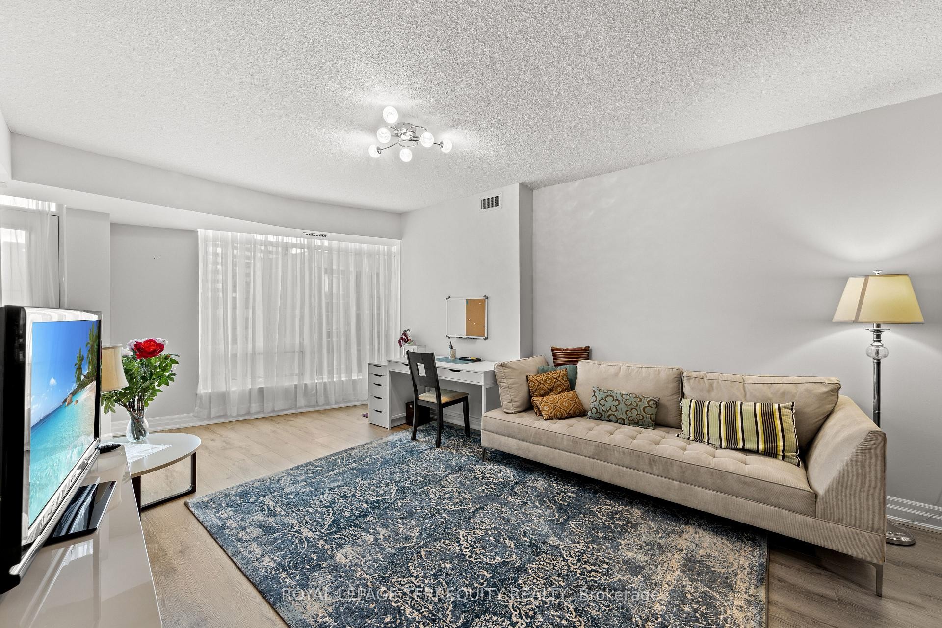 1410-8 Scollard Street, Toronto, ON - Indoor