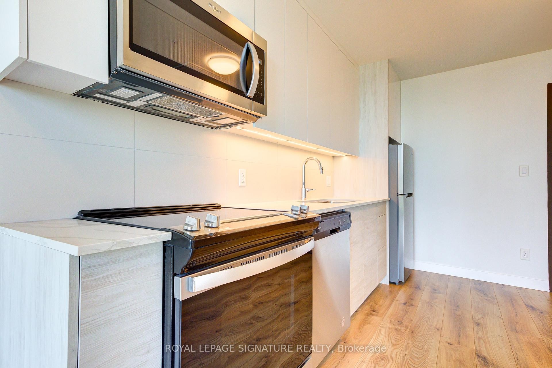 3901-60 Frederick Street, Kitchener, ON - Indoor