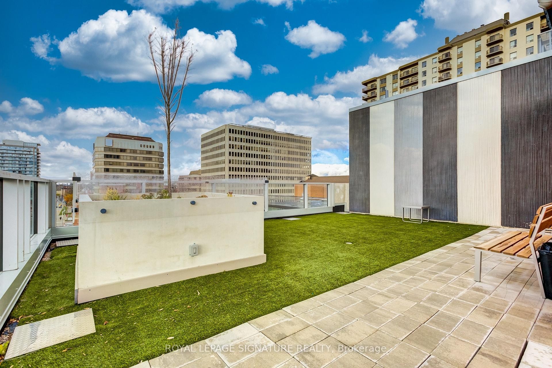 3901-60 Frederick Street, Kitchener, ON - Outdoor