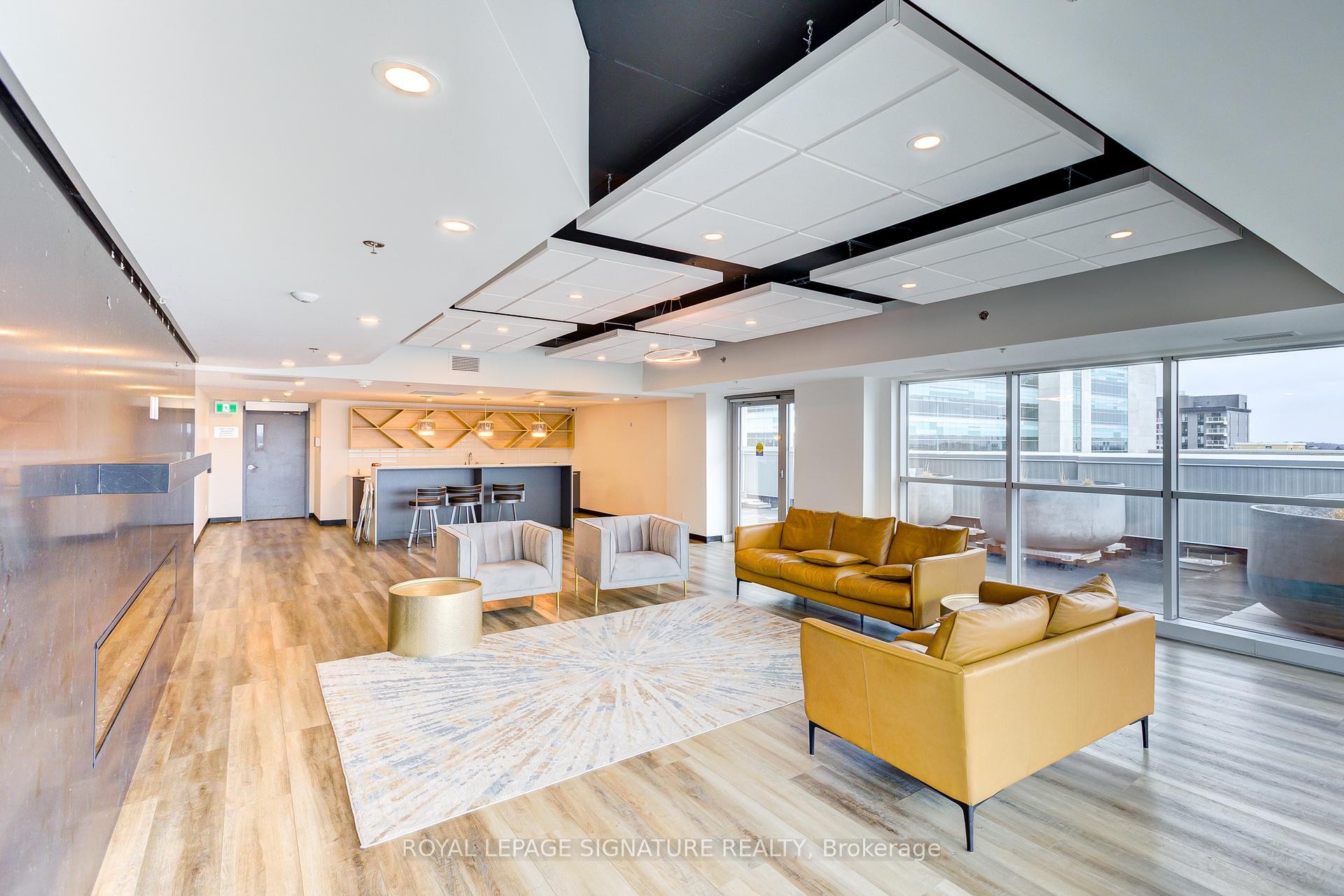 3901-60 Frederick Street, Kitchener, ON - Indoor