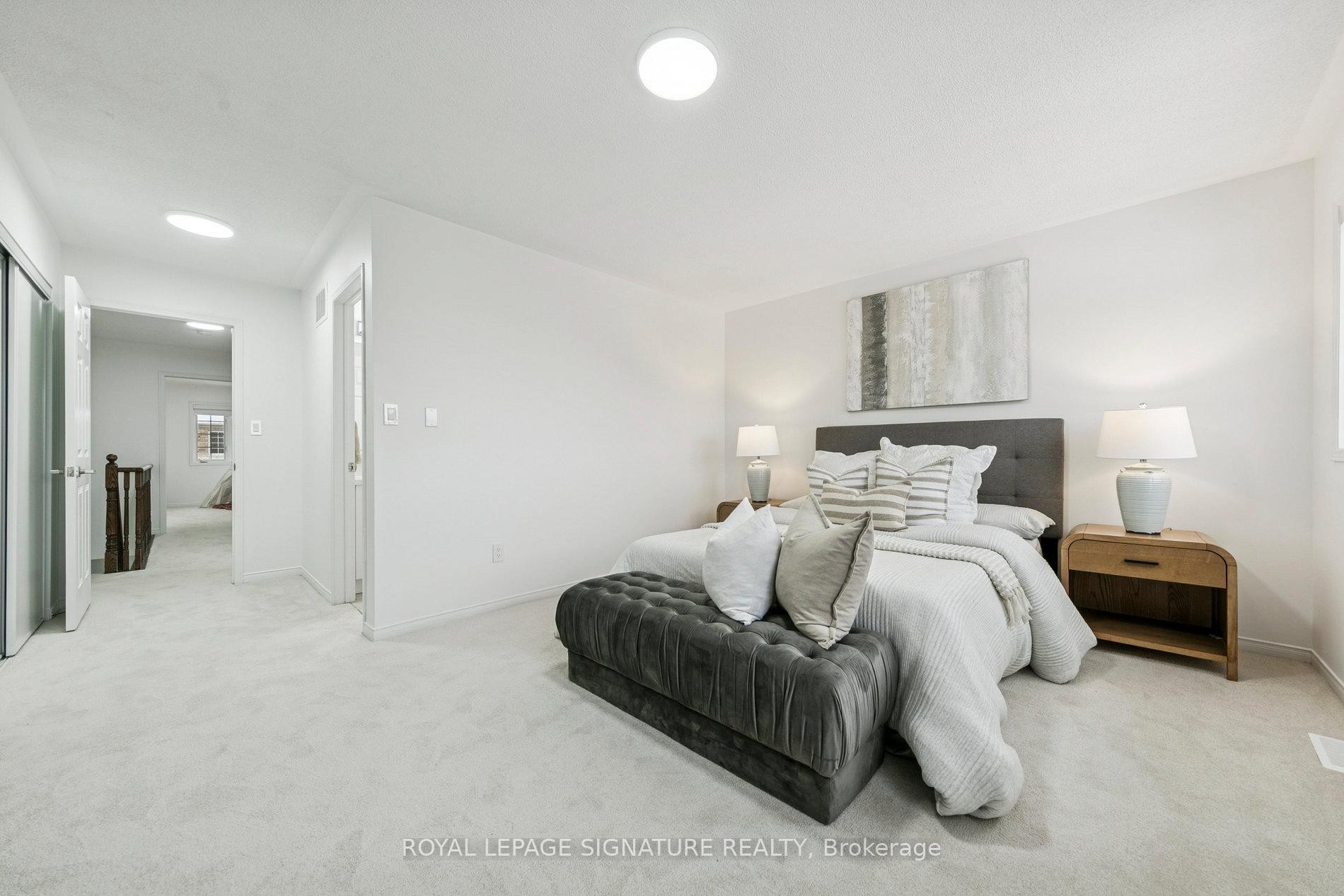 45-3950 Erin Centre Boulevard, Mississauga, ON - Indoor Photo Showing Bedroom