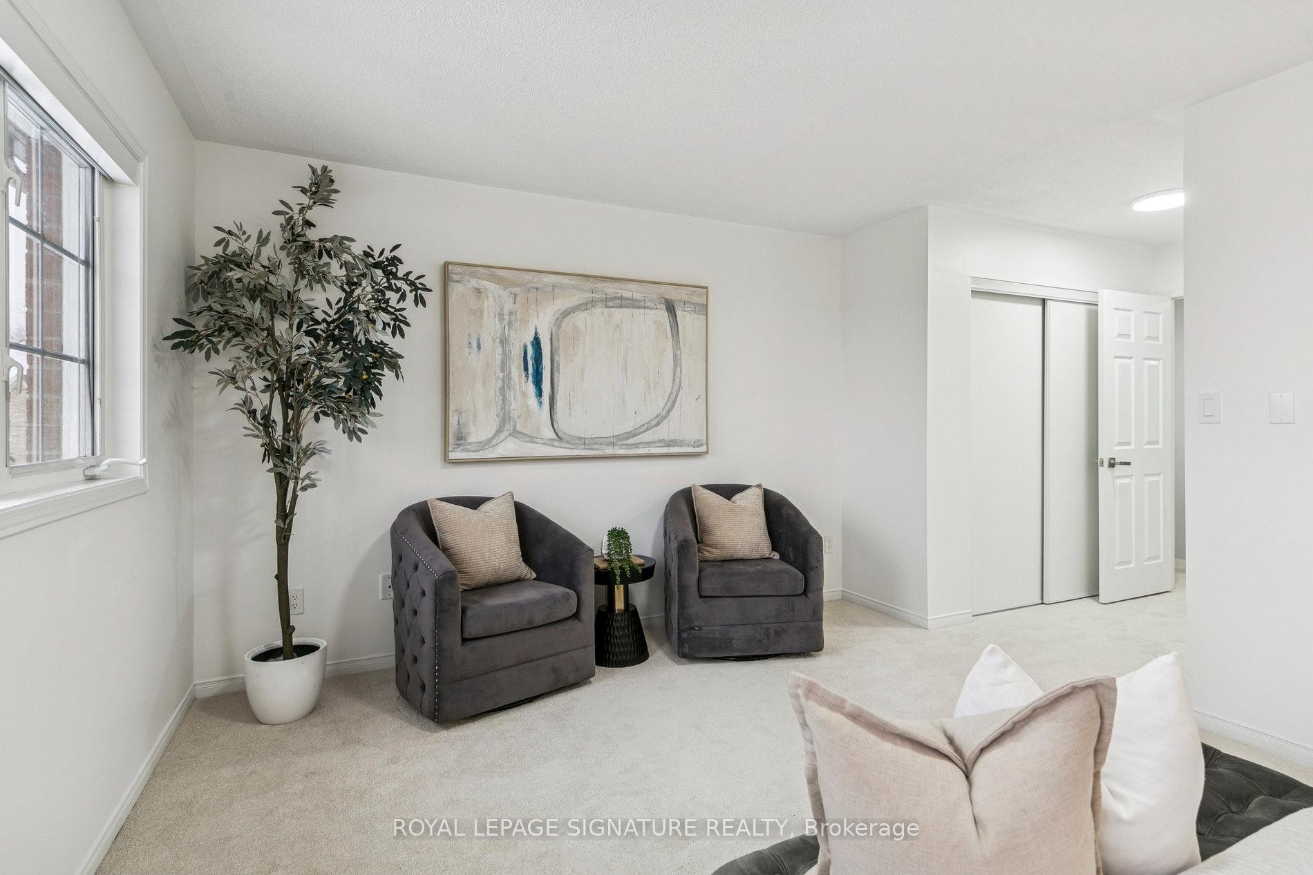 45-3950 Erin Centre Boulevard, Mississauga, ON - Indoor