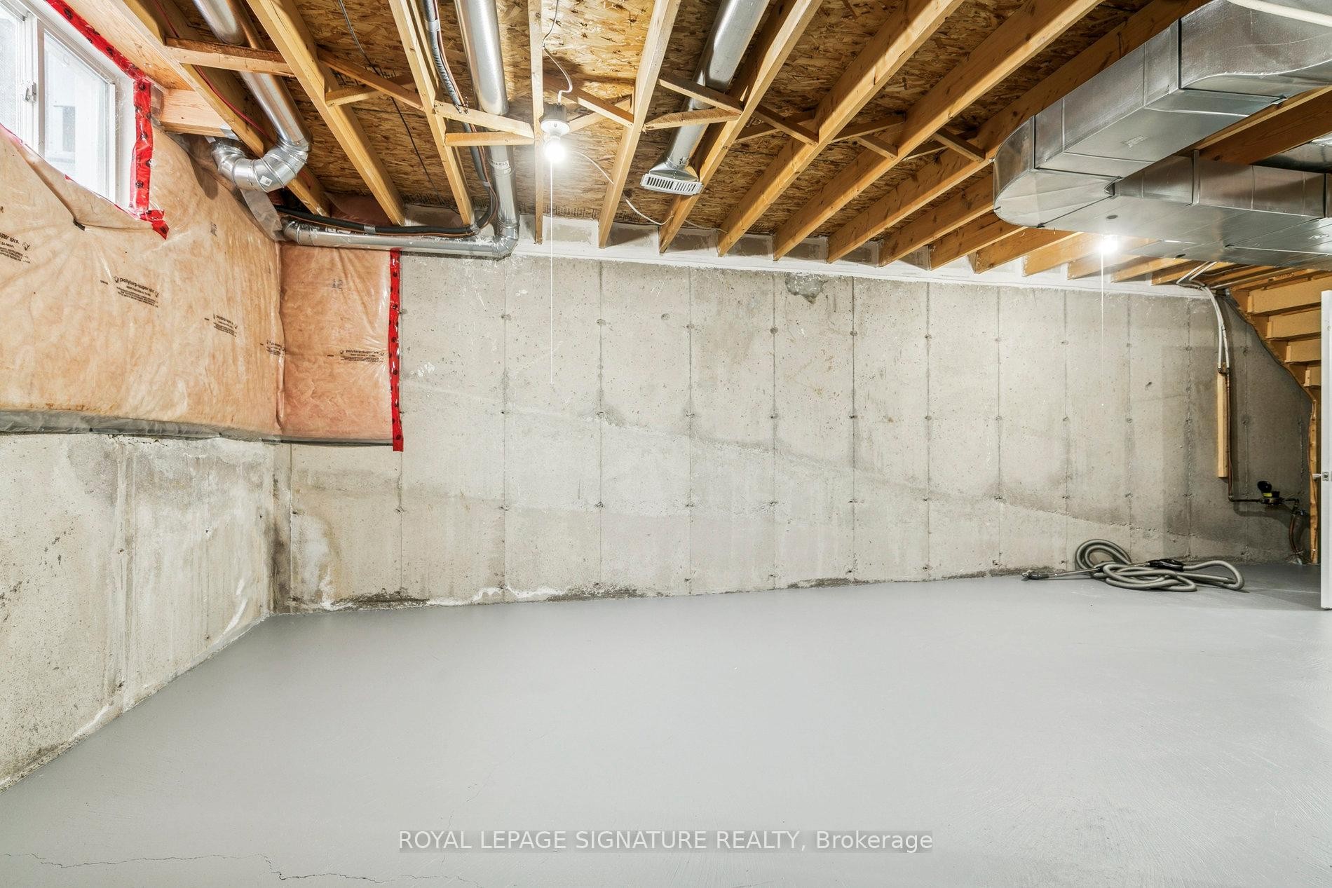 45-3950 Erin Centre Boulevard, Mississauga, ON - Indoor Photo Showing Basement