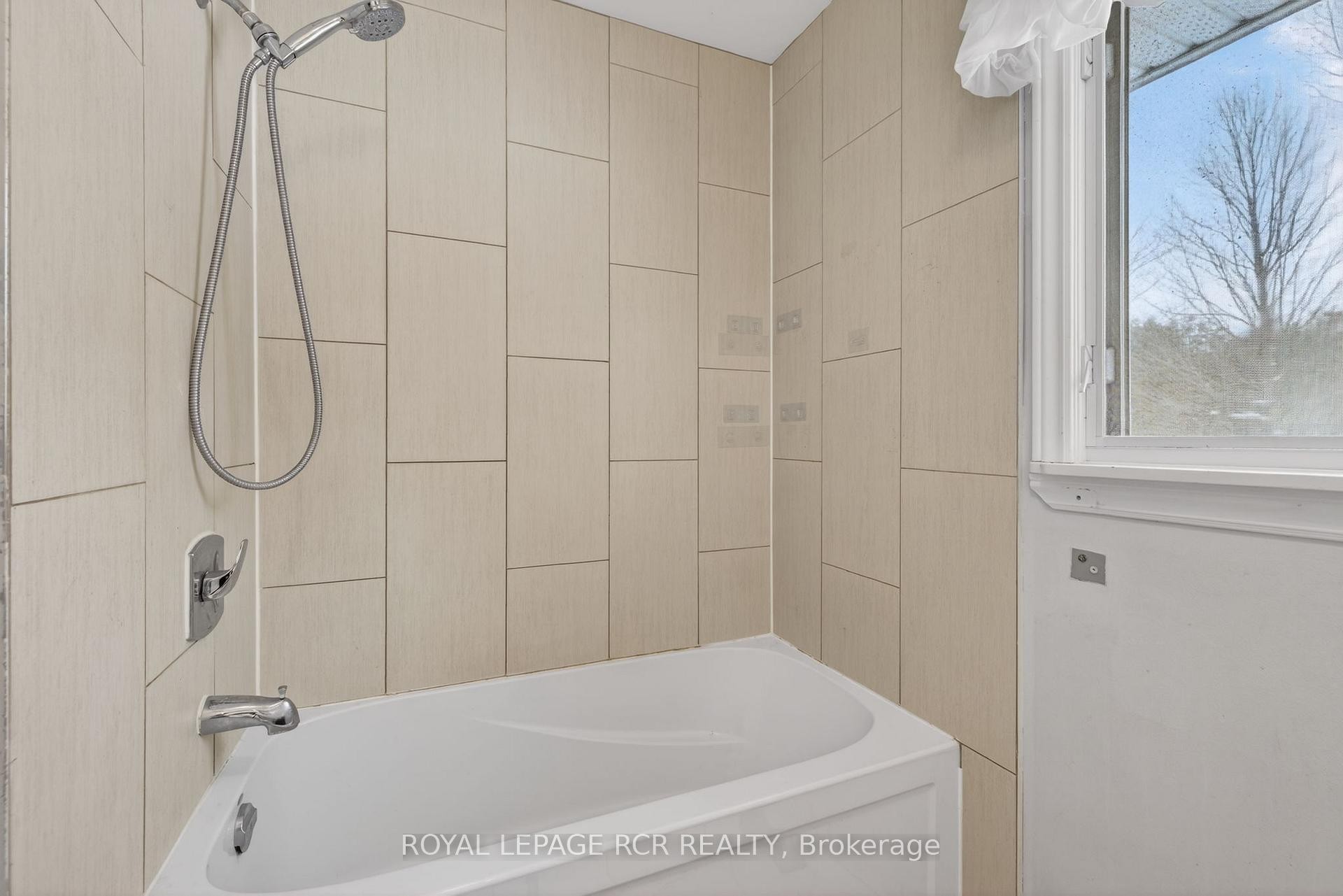 3 Starrview Crescent, Mono, ON - Indoor Photo Showing Bathroom