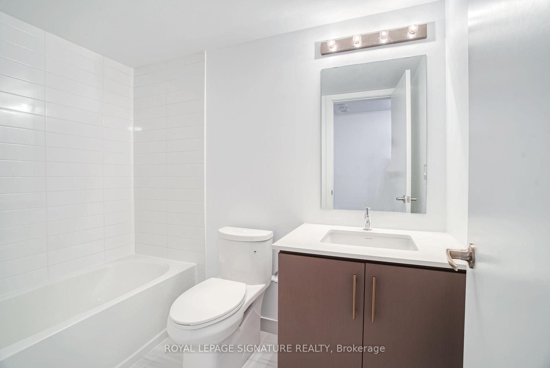 7-3492 Widdicombe Way, Mississauga, ON - Indoor Photo Showing Bathroom