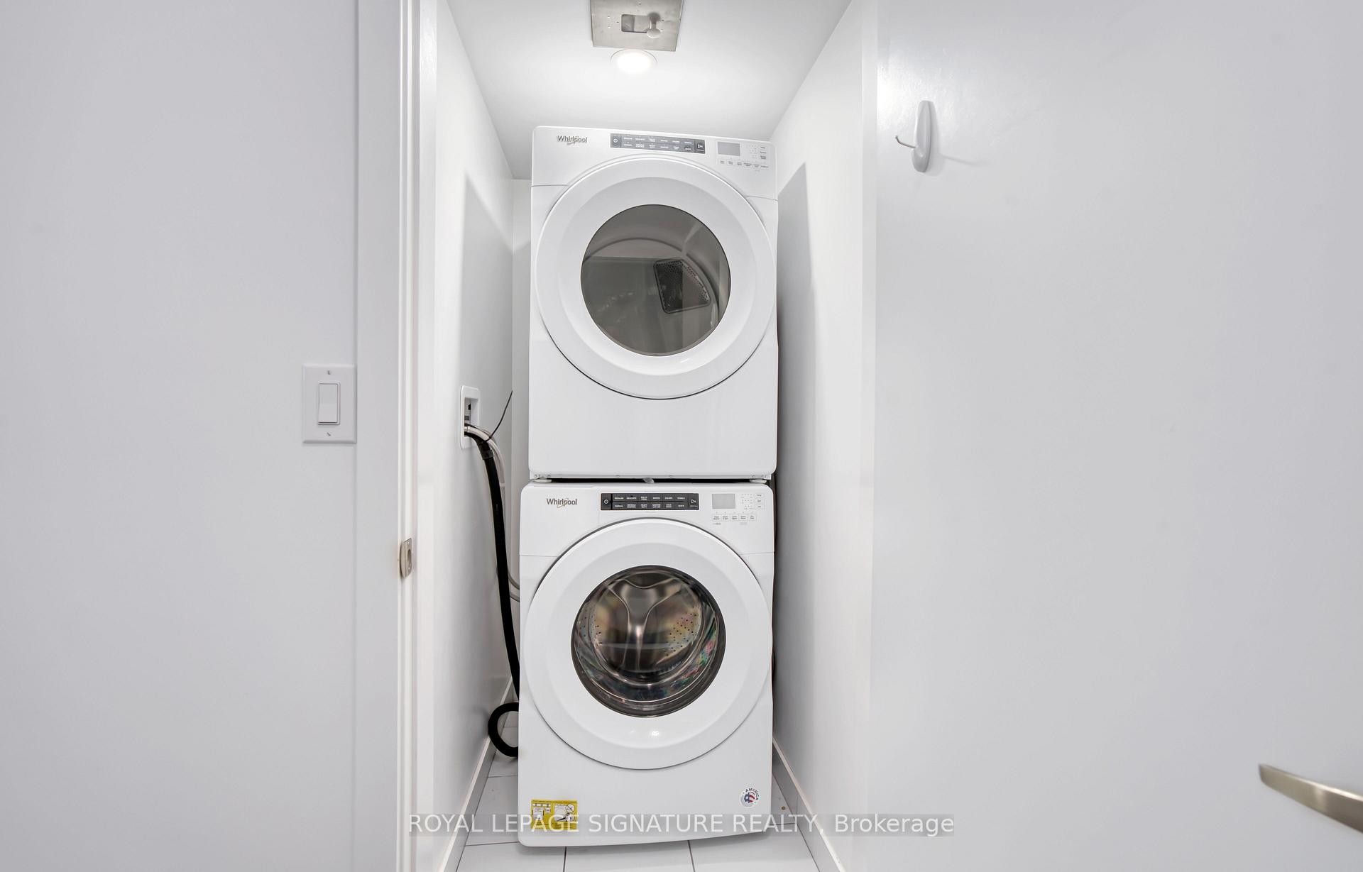 7-3492 Widdicombe Way, Mississauga, ON - Indoor Photo Showing Laundry Room