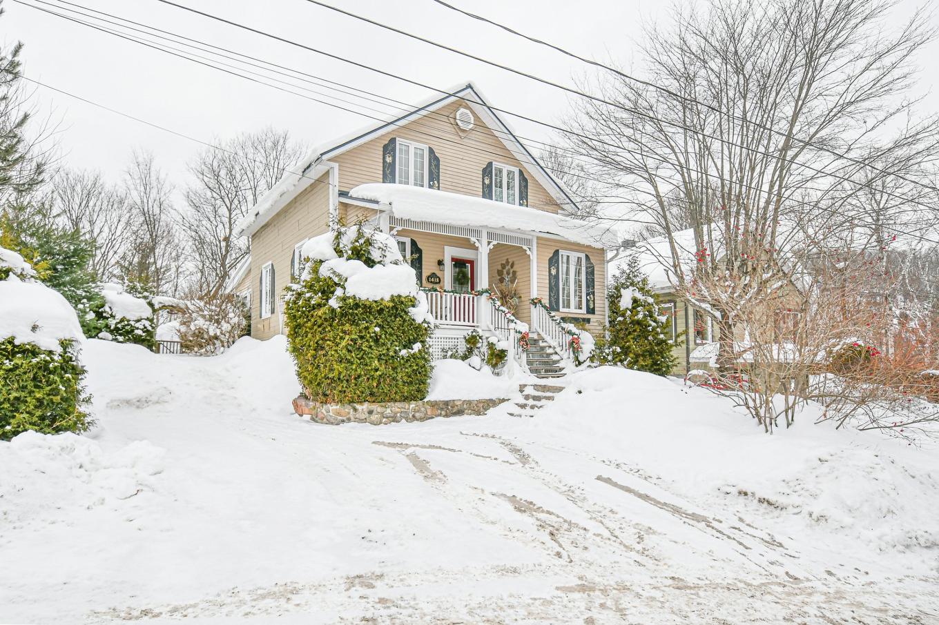 Façade - 1418 Rue Labelle, Sainte-Adèle, QC - Outdoor
