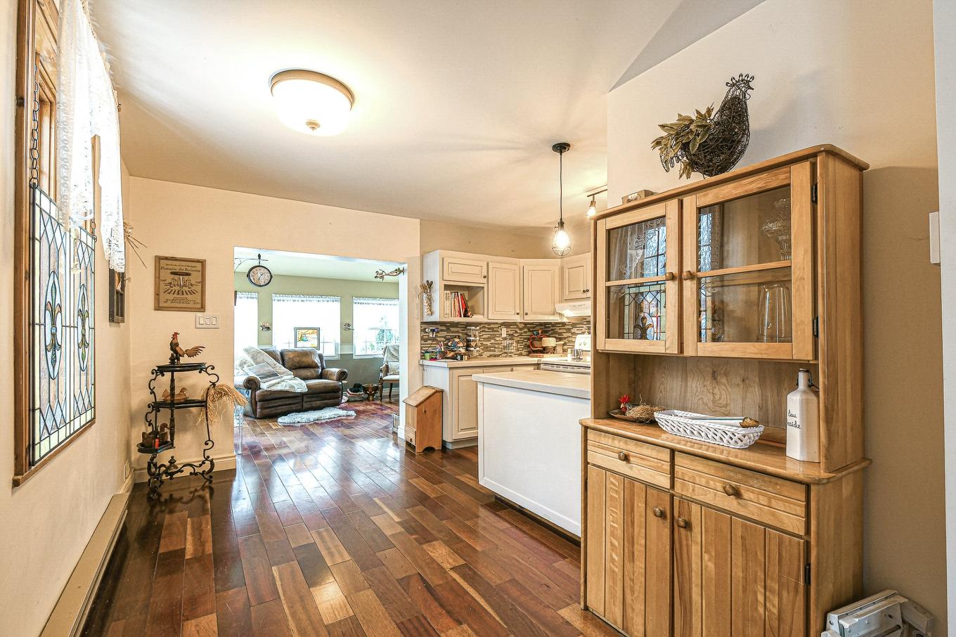 Cuisine - 1418 Rue Labelle, Sainte-Adèle, QC - Indoor Photo Showing Kitchen