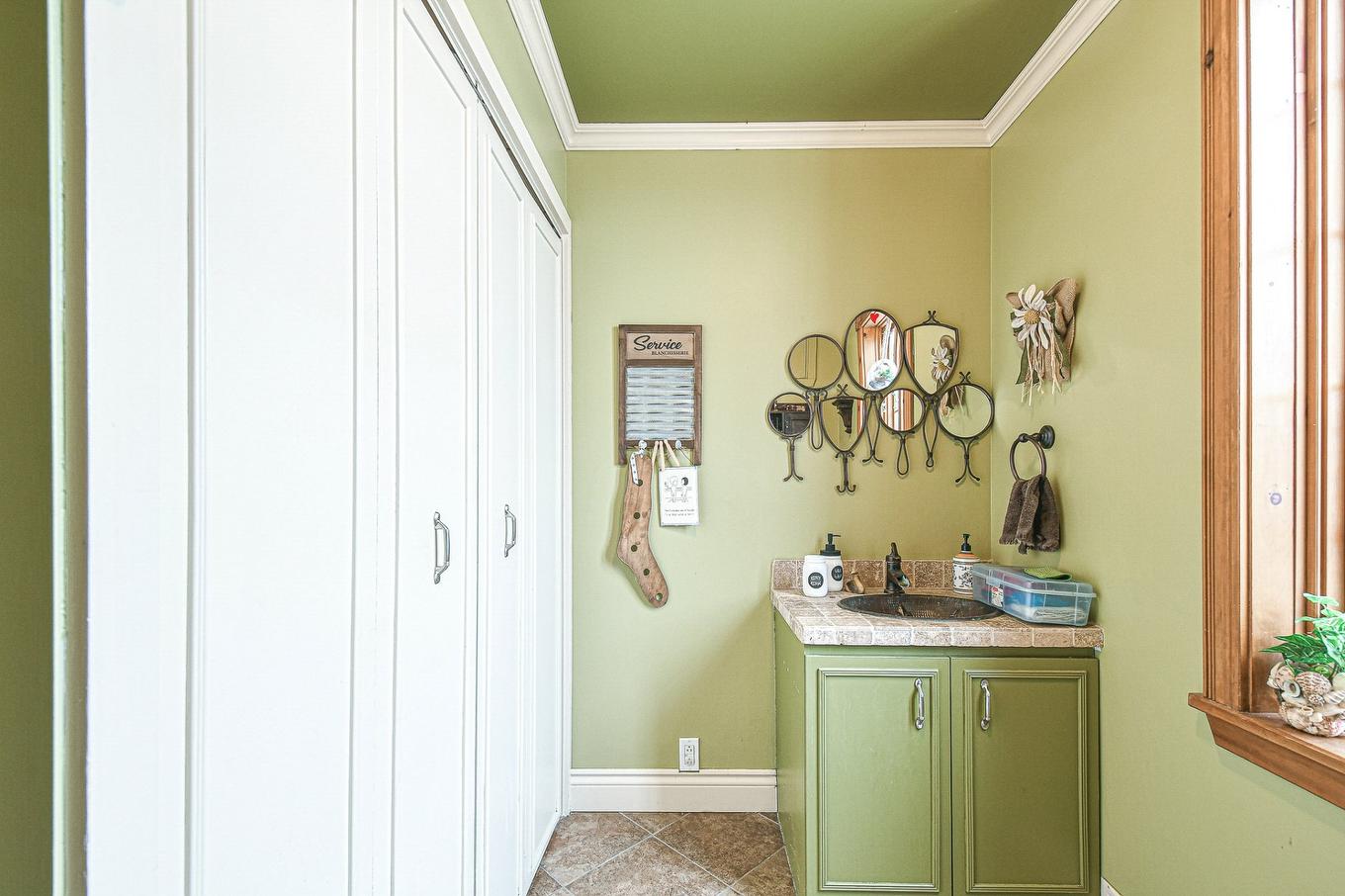 Salle d'eau - 1418 Rue Labelle, Sainte-Adèle, QC - Indoor