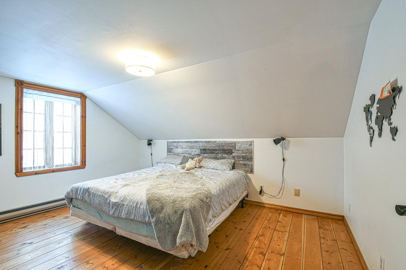 Chambre à coucher - 1418 Rue Labelle, Sainte-Adèle, QC - Indoor Photo Showing Bedroom