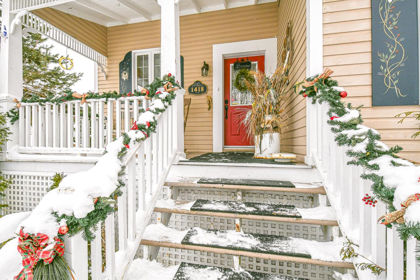 Façade - 1418 Rue Labelle, Sainte-Adèle, QC - Outdoor