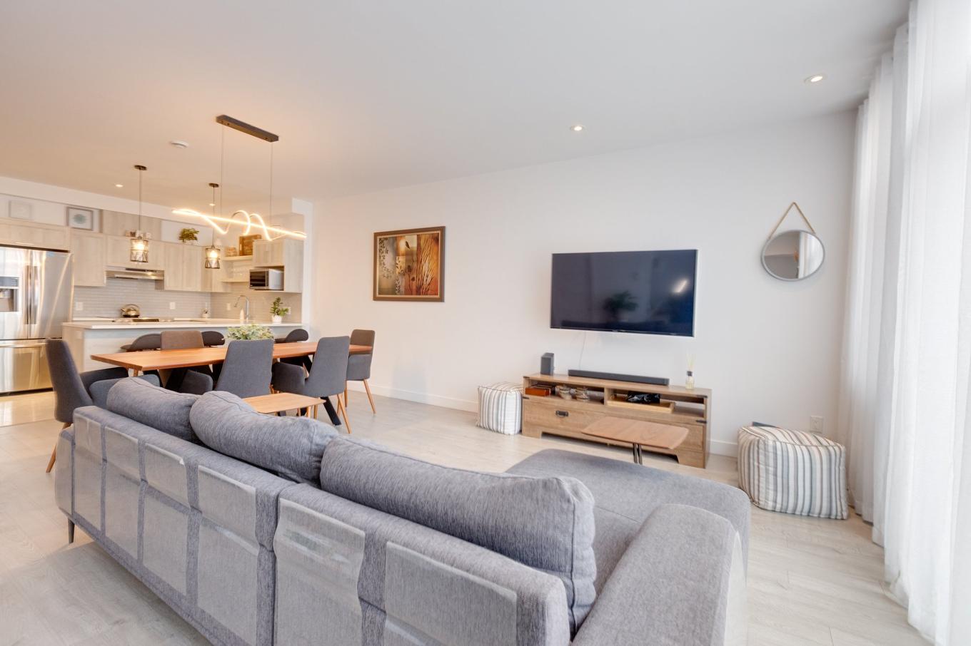Salon - 215-3685 Rue Fleury E., Montréal (Montréal-Nord), QC - Indoor Photo Showing Living Room