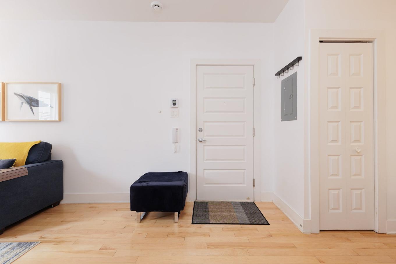 Hall - 202-202 - 470 Rue Garneau, Montréal (Le Plateau-Mont-Royal), QC - Indoor Photo Showing Other Room