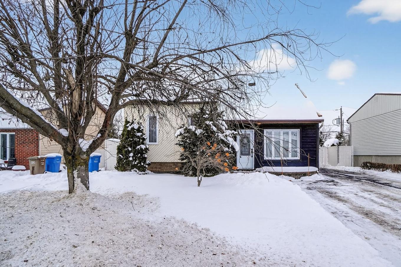 Façade - 813 Rue Beauchesne, Repentigny (Repentigny), QC - Outdoor