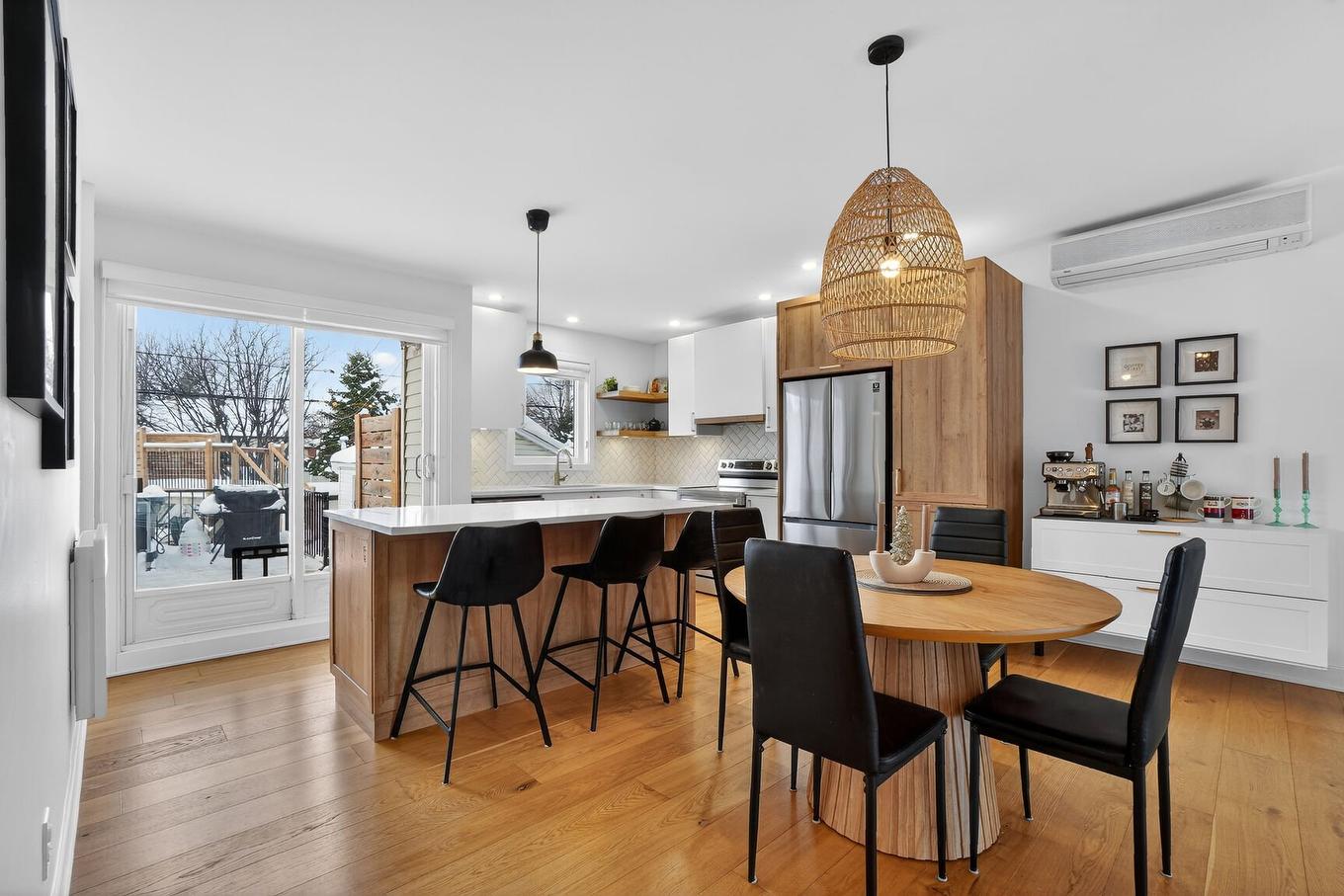 Salle à manger - 813 Rue Beauchesne, Repentigny (Repentigny), QC - Indoor Photo Showing Dining Room