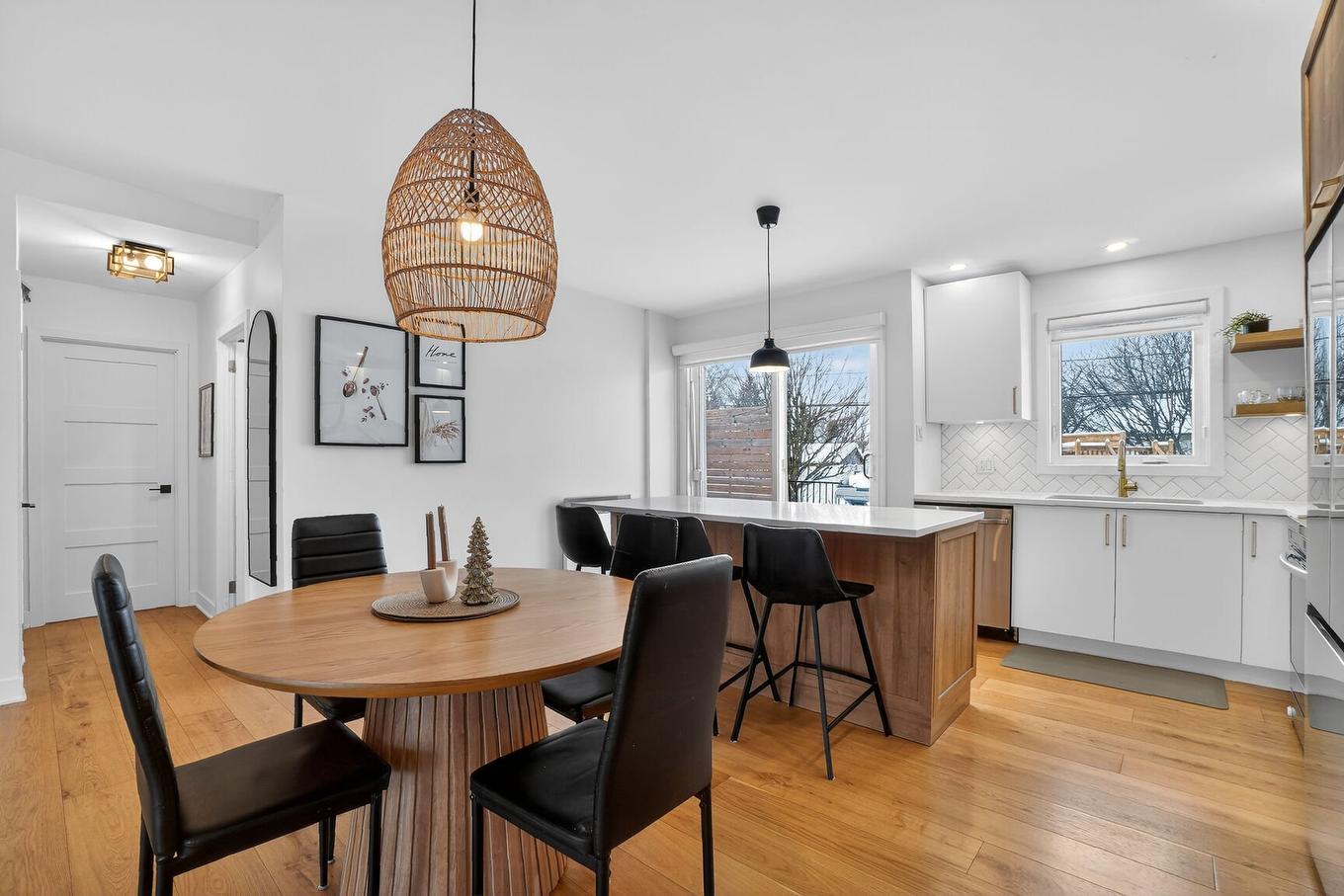 Vue d'ensemble - 813 Rue Beauchesne, Repentigny (Repentigny), QC - Indoor Photo Showing Dining Room