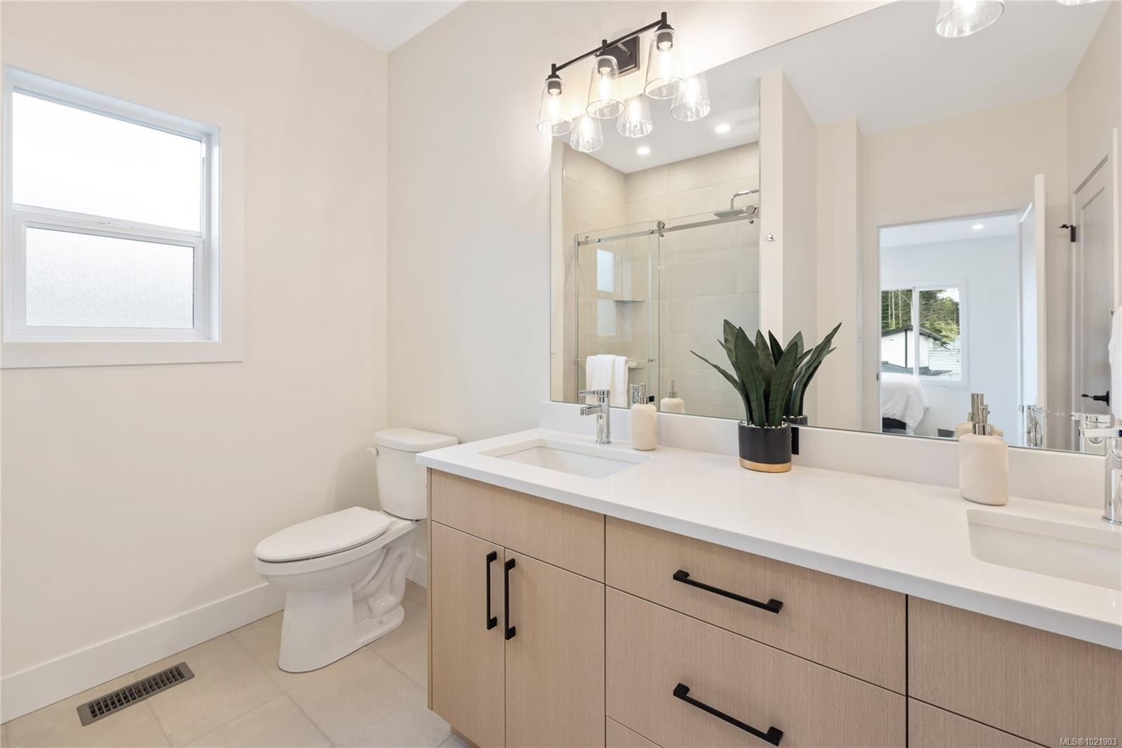 7146 Elkridge Rd, Lake Cowichan, BC