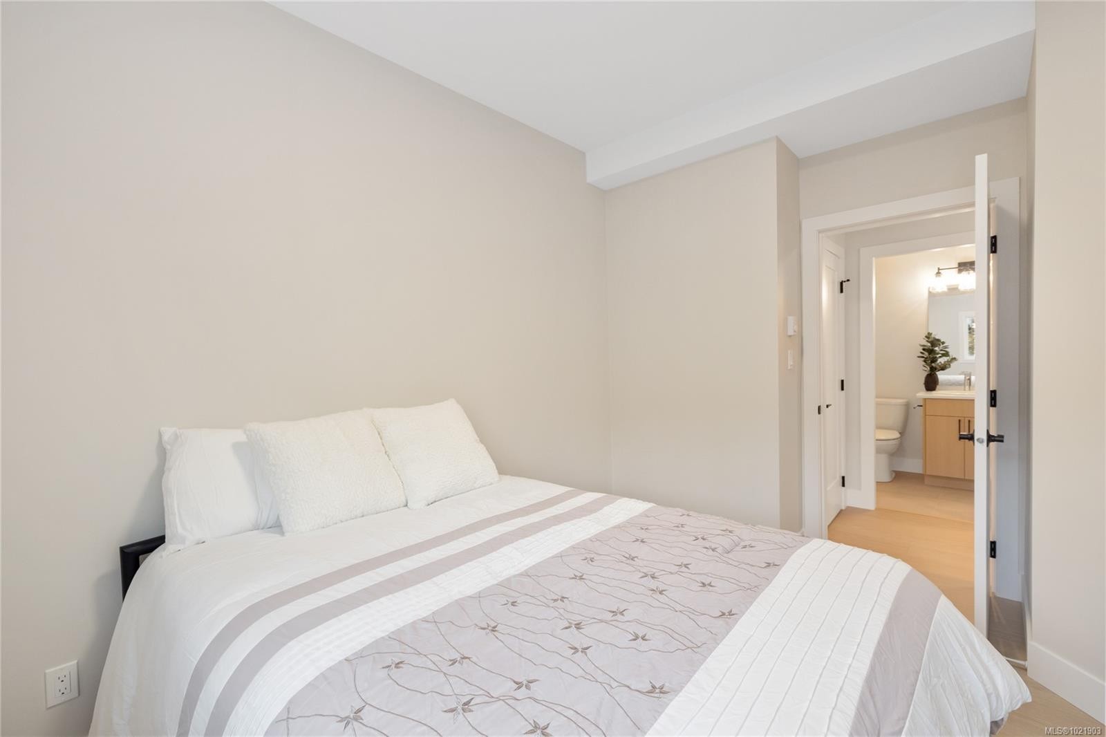 7146 Elkridge Rd, Lake Cowichan, BC